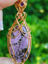 Load image into Gallery viewer, Stitchitite in Bronze