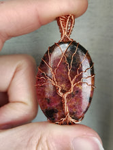 Load image into Gallery viewer, 07/26 Yggdrasil Tree Pendant Workshop