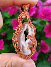 Load image into Gallery viewer, Occo Geode Amulet
