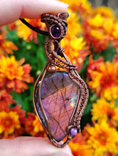 Load image into Gallery viewer, Spectrolite Transformation Amulet
